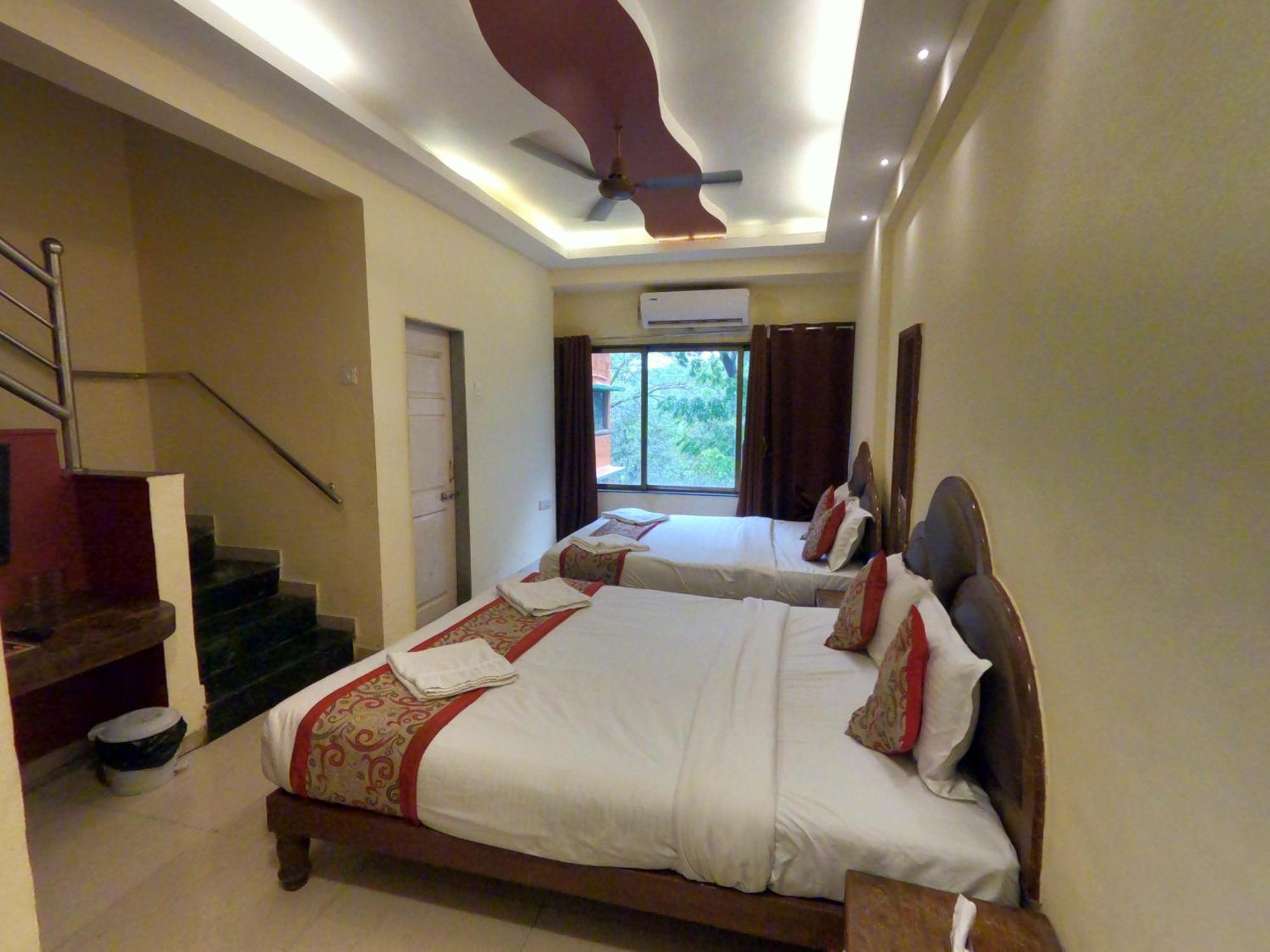Hill Forest Resort Lonavala Esterno foto