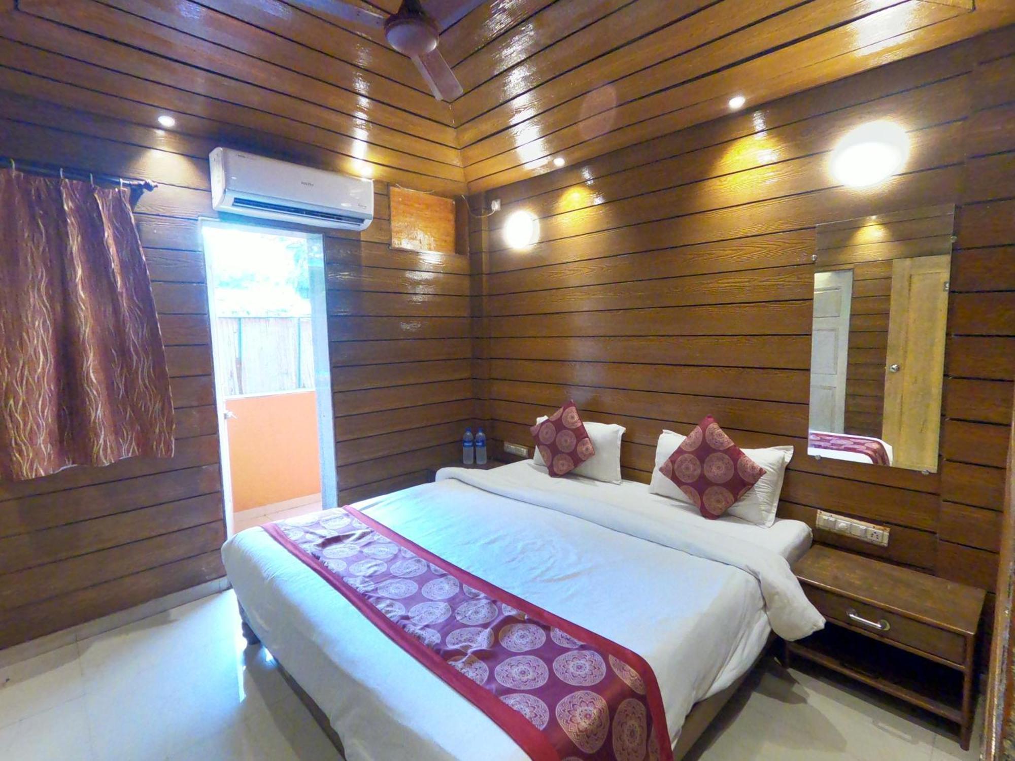 Hill Forest Resort Lonavala Esterno foto