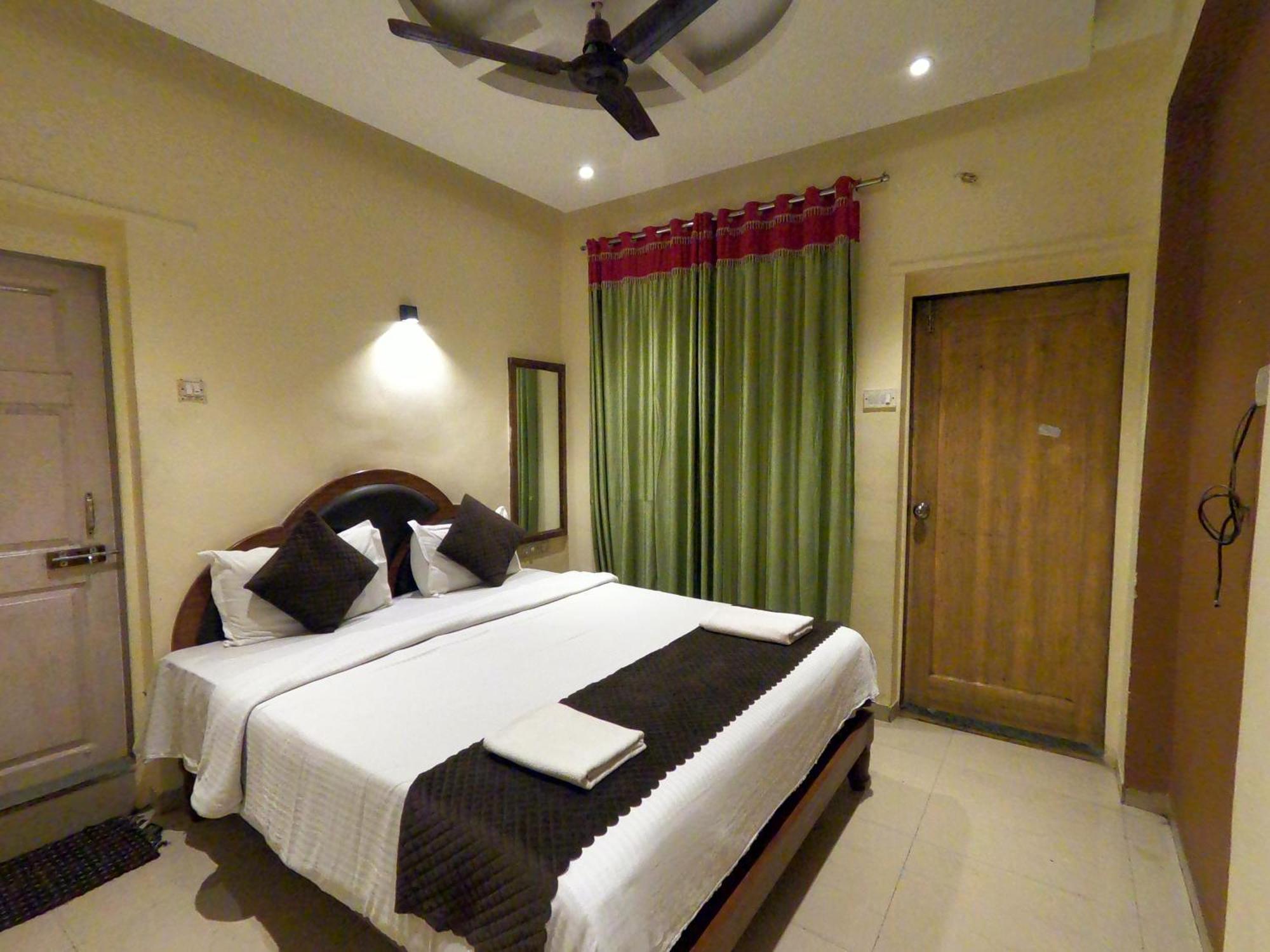 Hill Forest Resort Lonavala Esterno foto